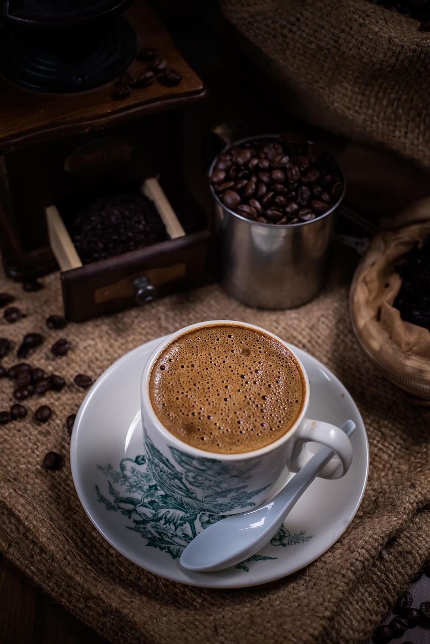コーヒーが原因で口臭が発生する理由とは？