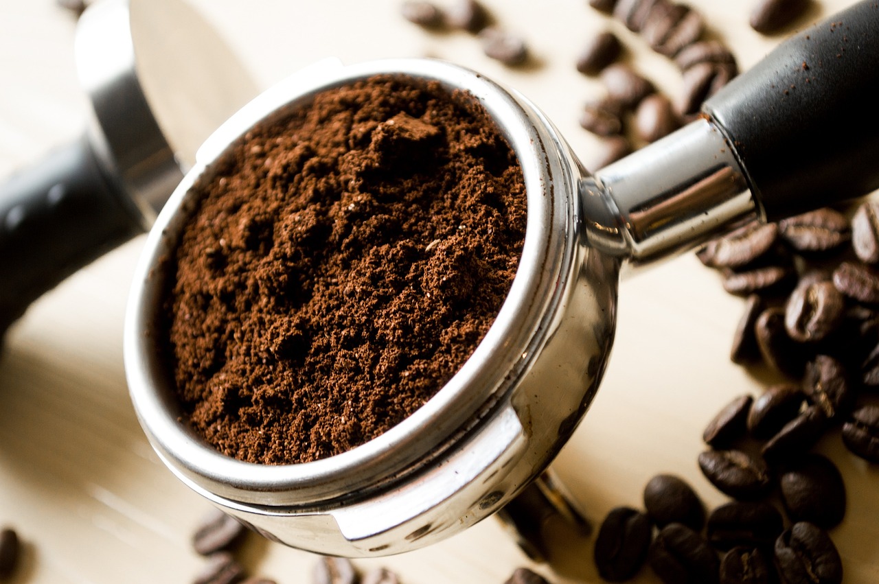 コーヒーを飲むと口臭が増す理由とは？