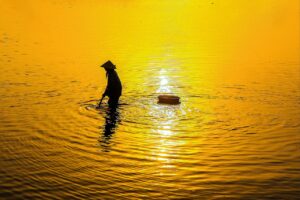 息が臭い女性の原因とは何でしょうか？