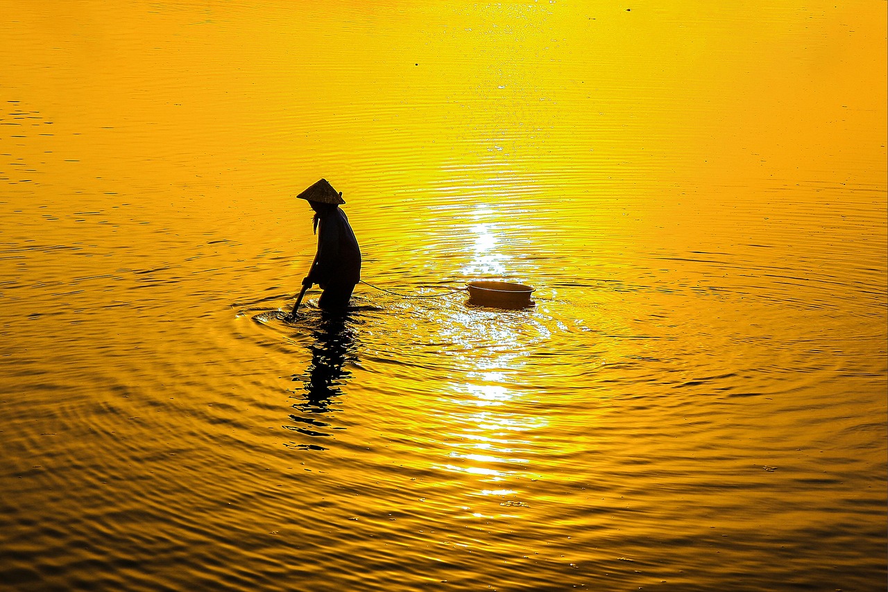 息が臭い女性の原因とは何でしょうか？