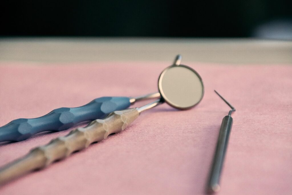 口腔ケアで口臭を改善するための効果的な方法は？