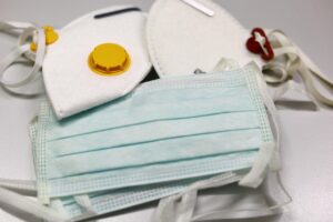 口呼吸を矯正する方法で口臭を改善するには？